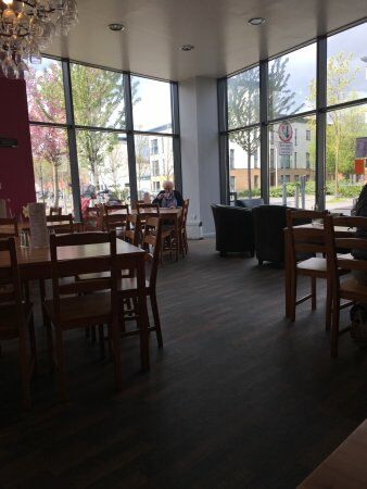 Matchsticks Cafe Bar and Bistro